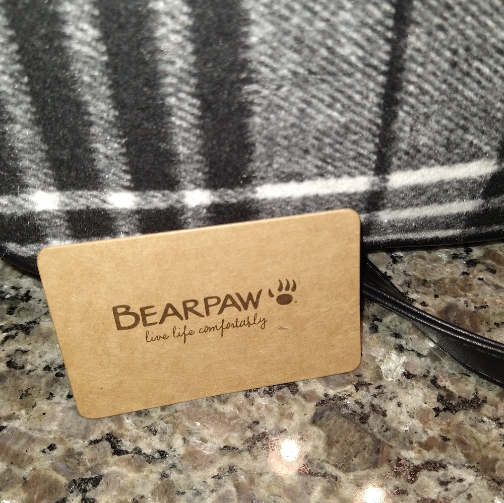 Bearpaw purse - Picture 4 of 5